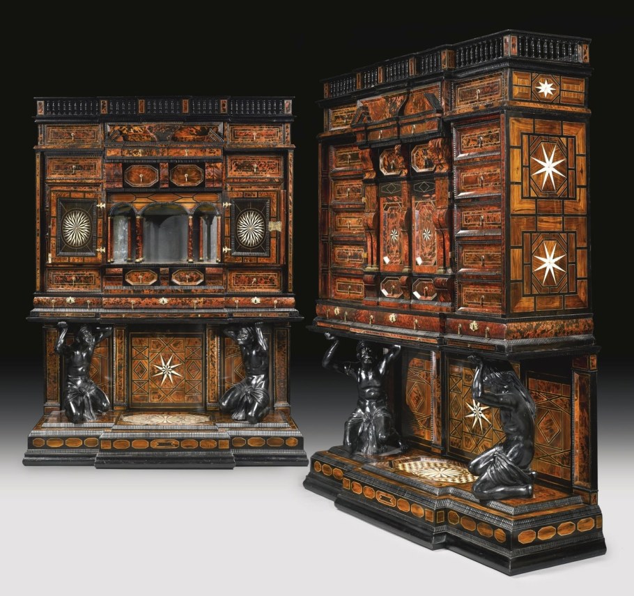 Буфет антикварный Франция стиль Ренессанс