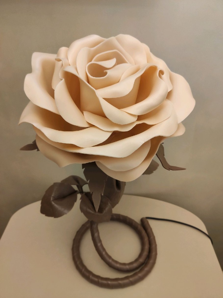 Светильник роза из фоамирана