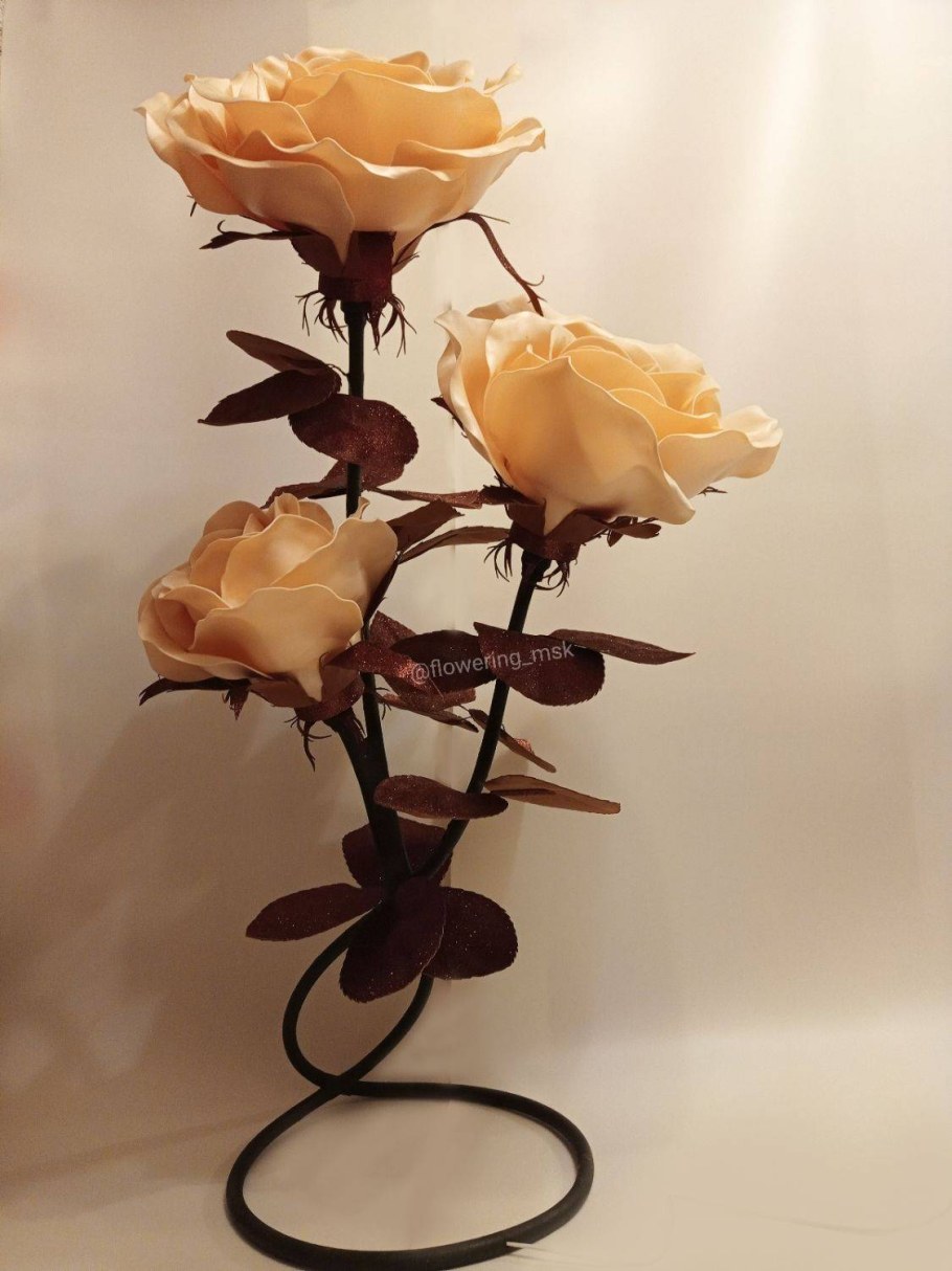 Светильник напольный цветок