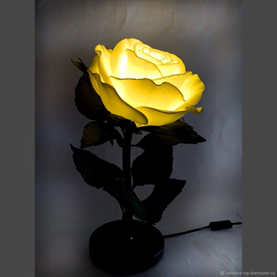 Цветок роза светильник