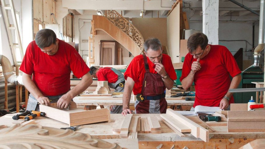 Оклейка фасадов пленкой