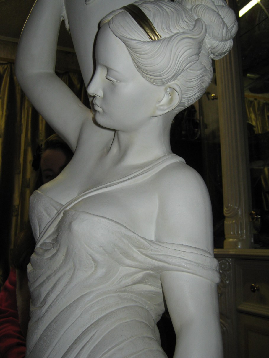 Декоративные колонны на стену