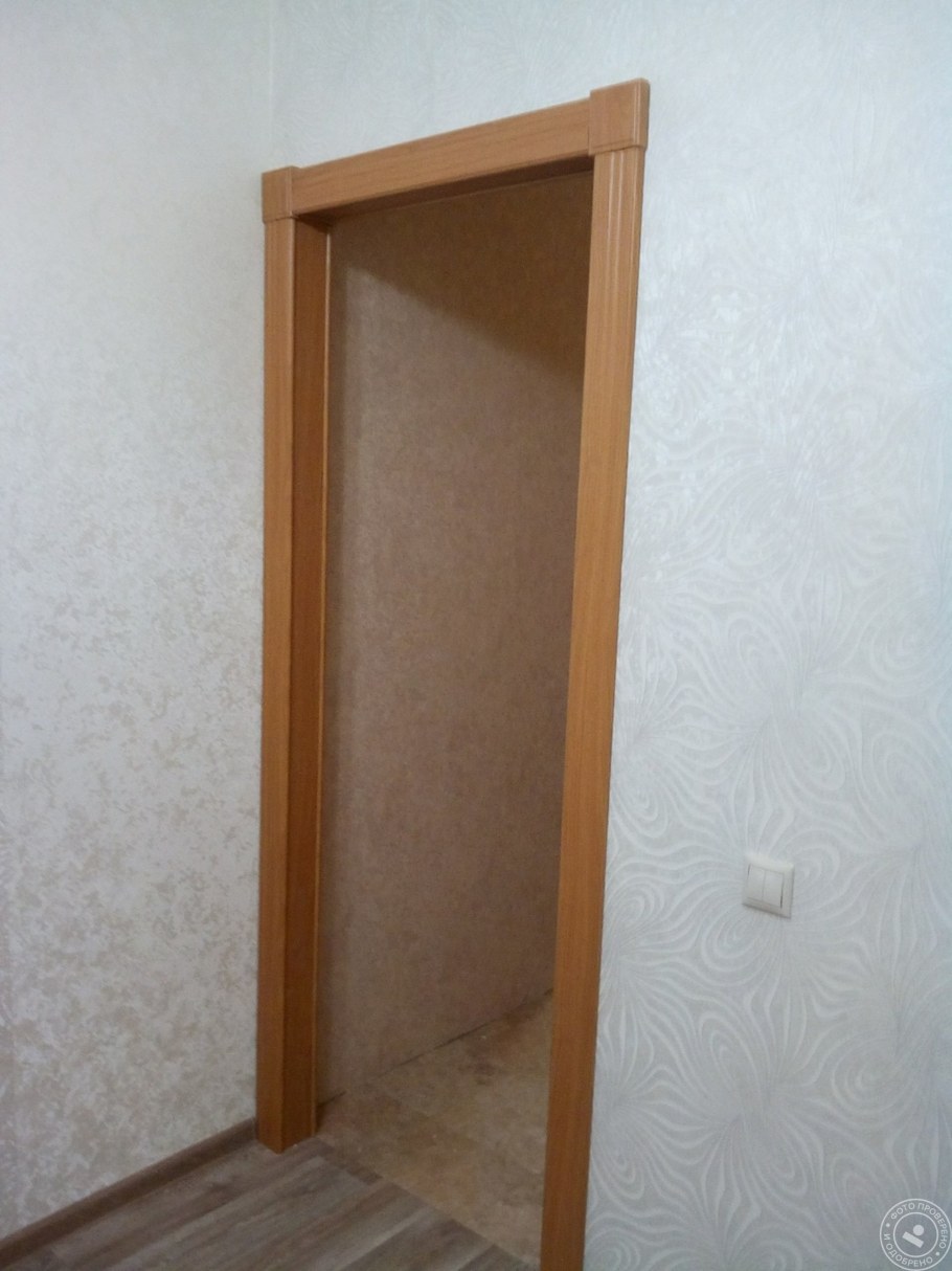 Вид из двери в комнату