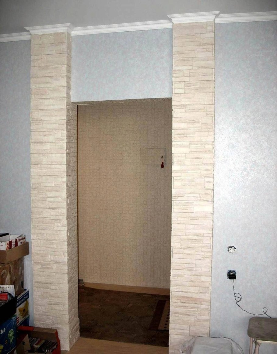 Доборы на откосы входной двери