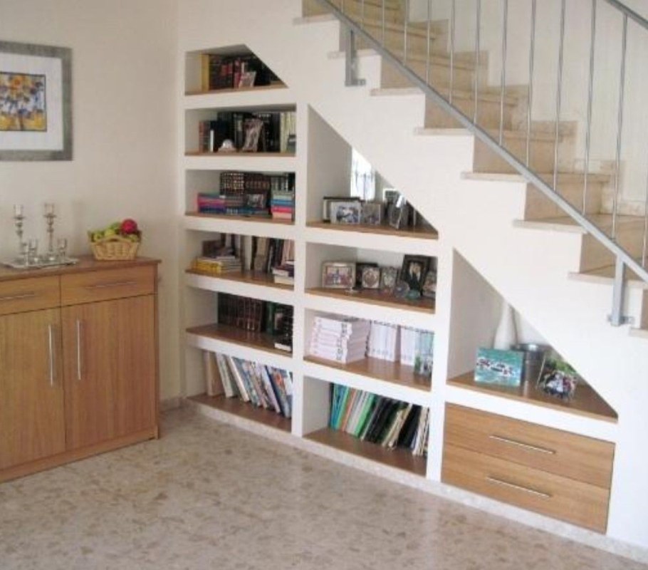 Лестница в Тини хаусе