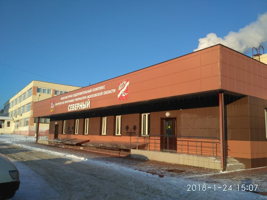 Бассейн в парке речного вокзала