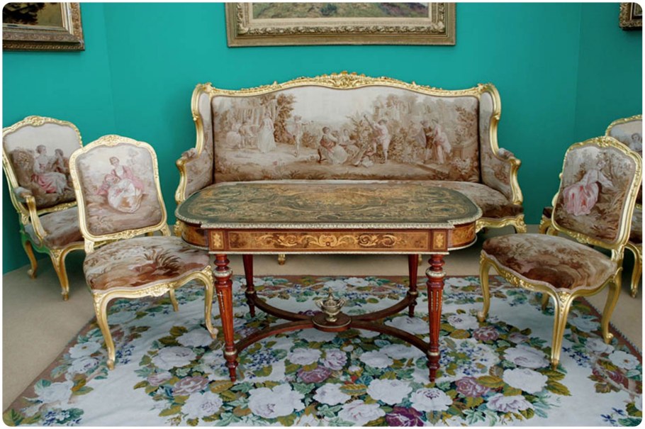 Дореволюционная мебель