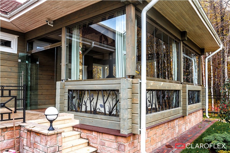 Веранда с балконом