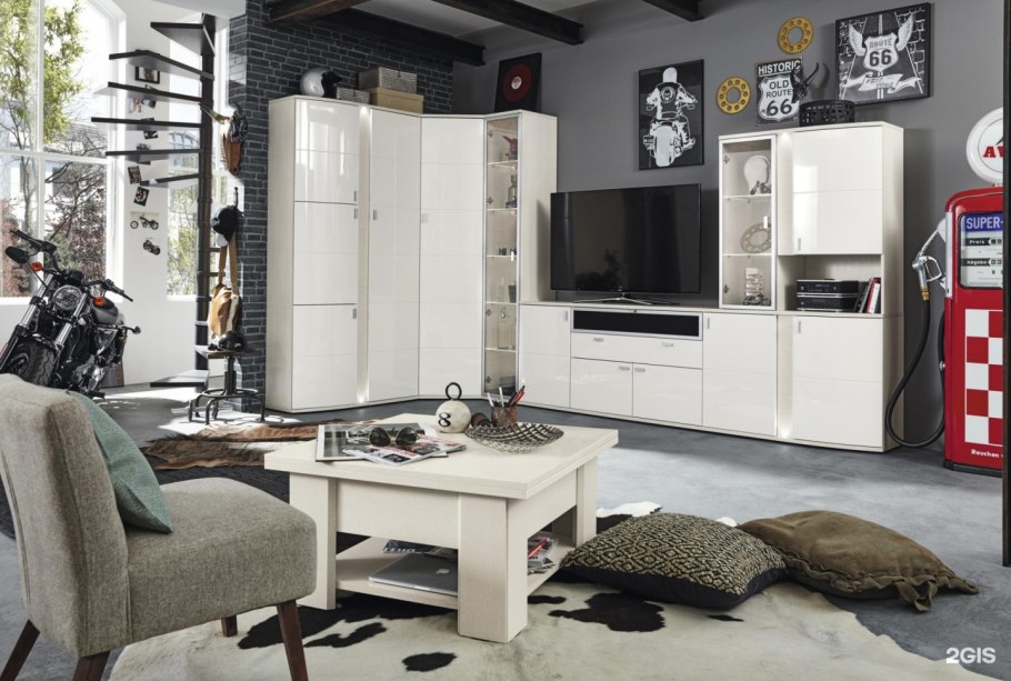 Стенка Роберта Лером