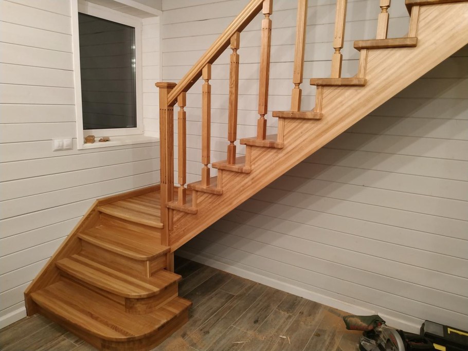 Деревянные ступени