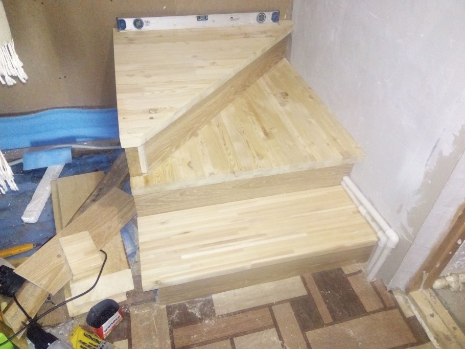 Лестница с 3 забежными ступенями