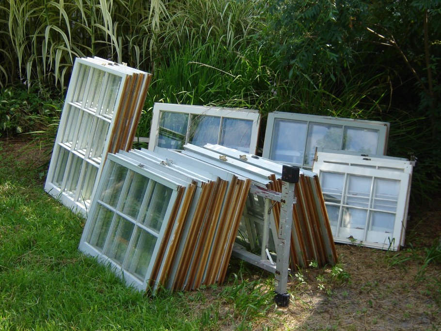 Парник из деревянных окон