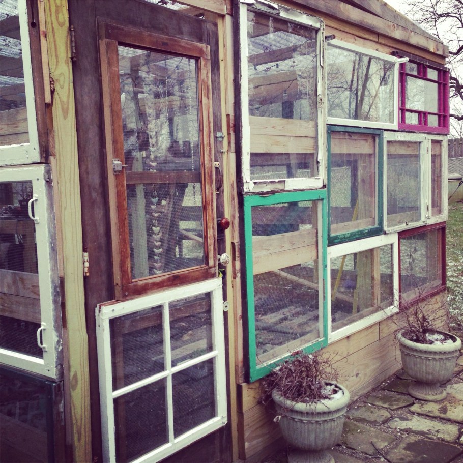 Окна старых дач