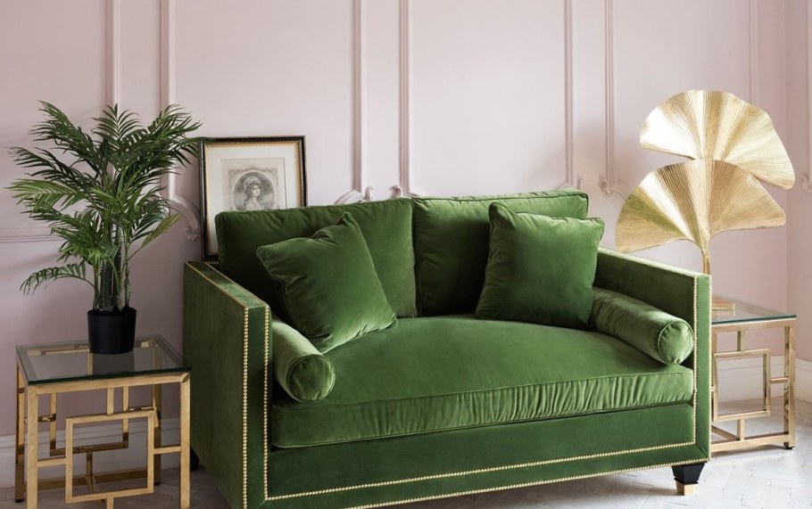 Диван изумрудного цвета