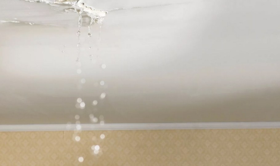Протечка потолка