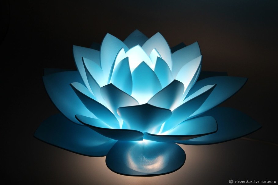 Лотос изолон светильник