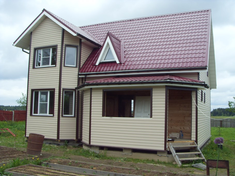 Домик обшитый сайдингом
