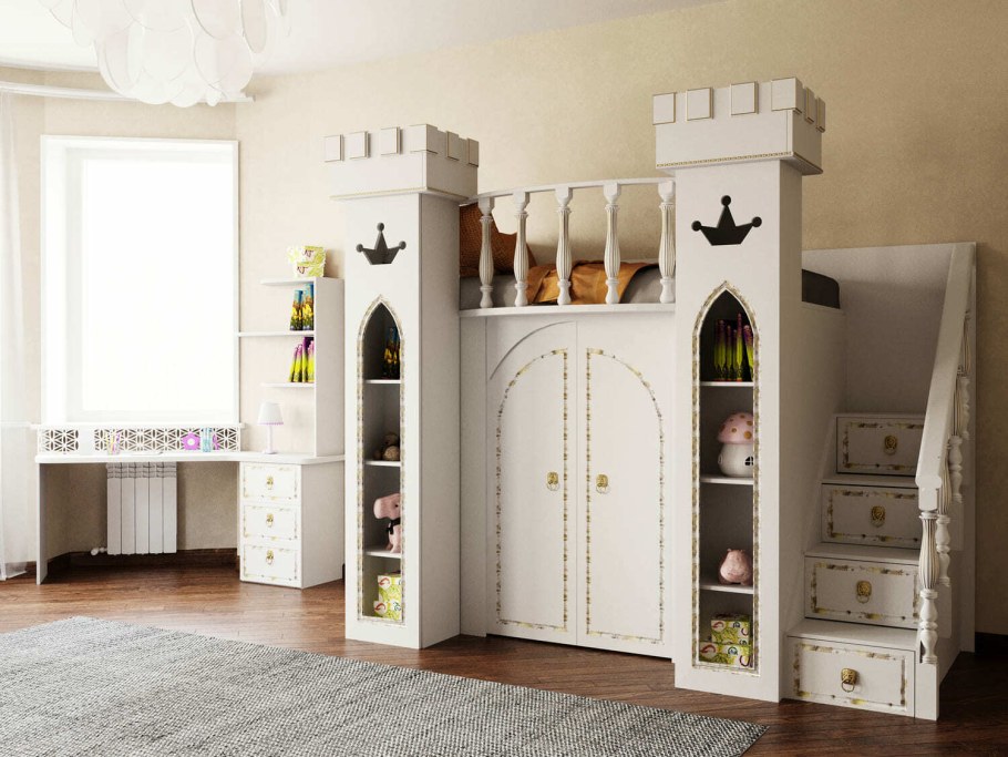 Детская кровать замок