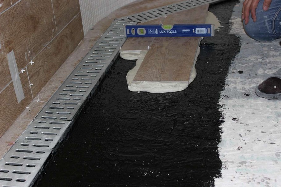 Обмазочная гидроизоляция битумной мастикой