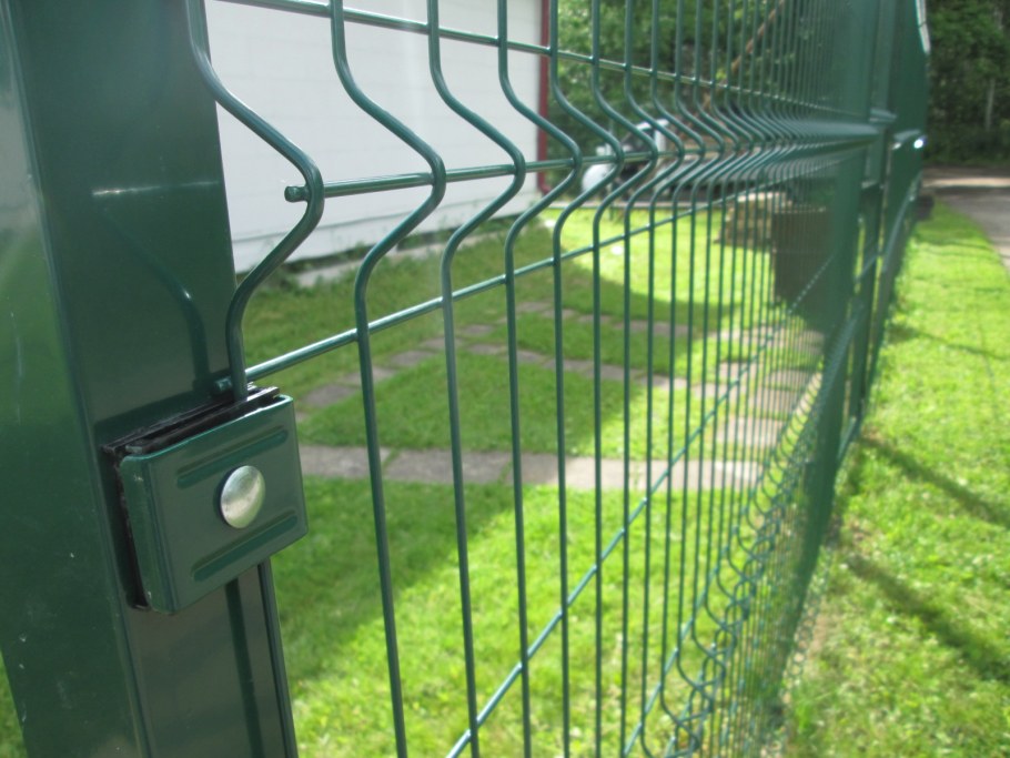 Оградить участок забором