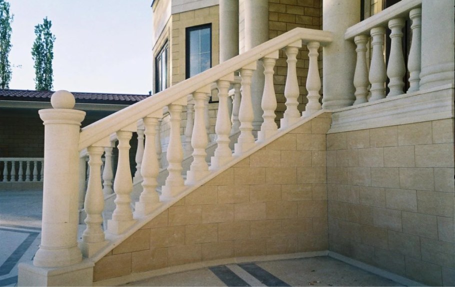 Дагестанский камень балясины