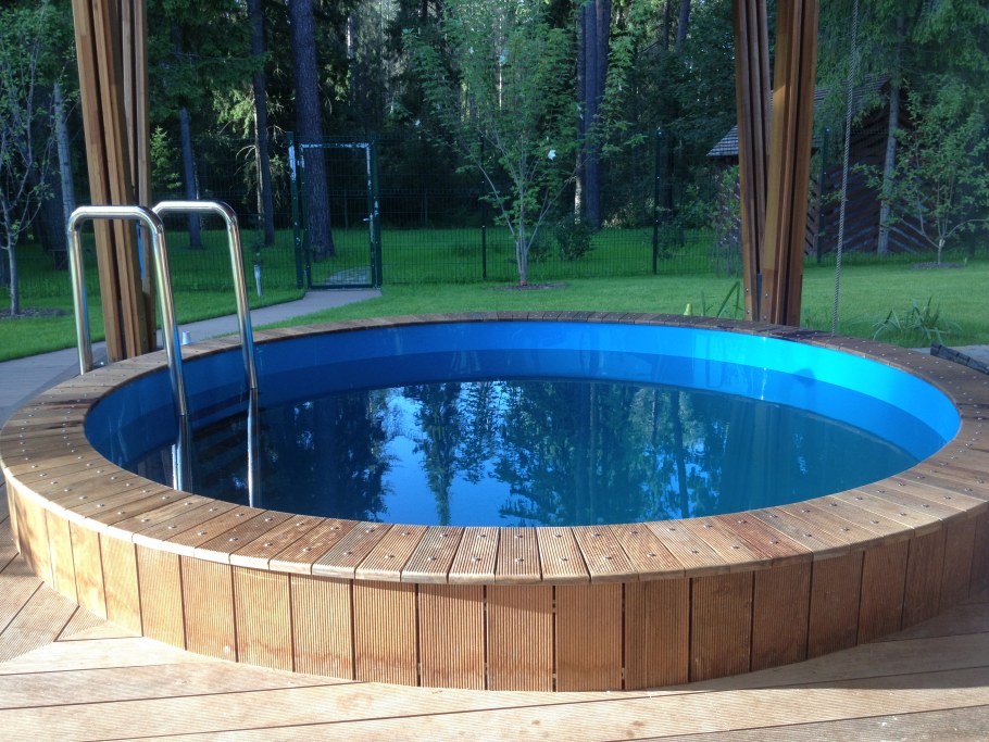 Пластиковый бассейн