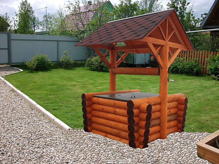 Декоративный колодец из бруса