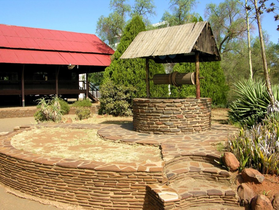 Отделка колодца на даче