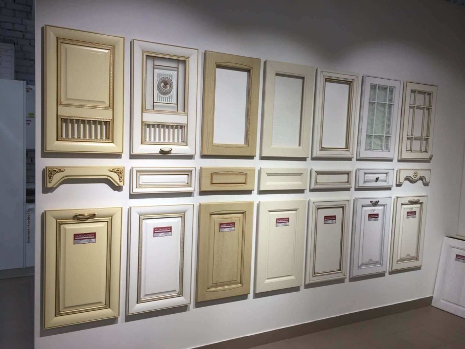 Кухня массив Люкс Боровичи 2400 в