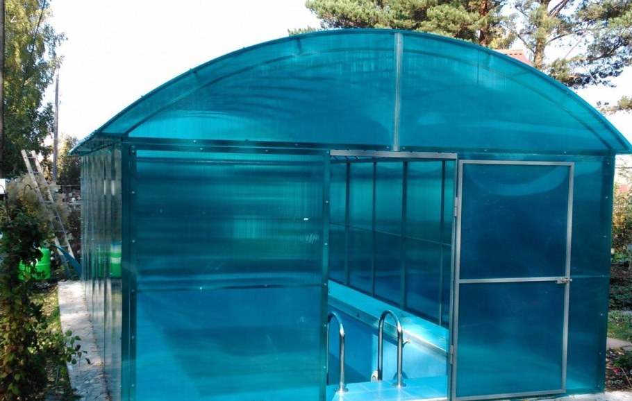 Павильон для круглого бассейна