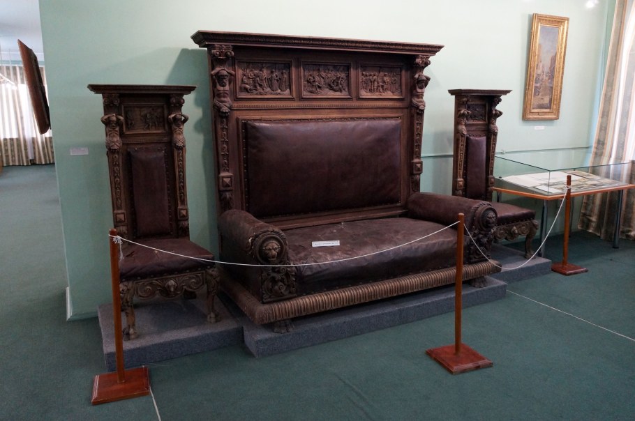 Диван Честер Италия