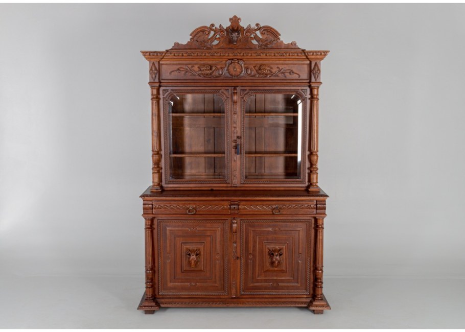 Сервант узкий