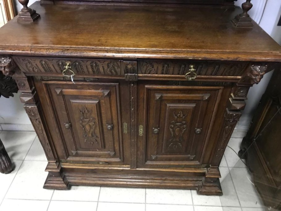 Буфет из массива