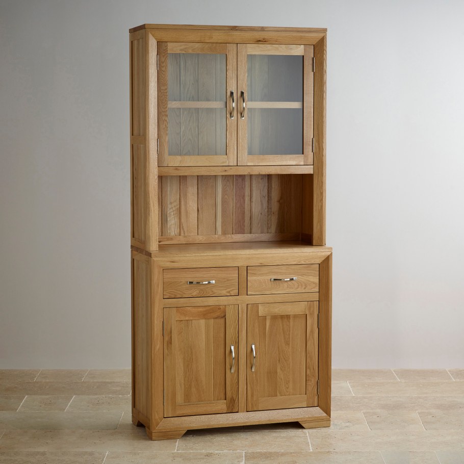 Сервант из массива дуба