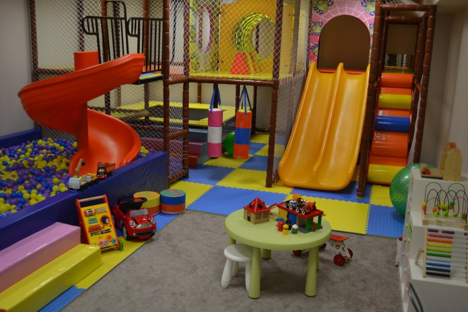 Игровая комната «mažųjų Karalystė» в ТЦ «VCUP»