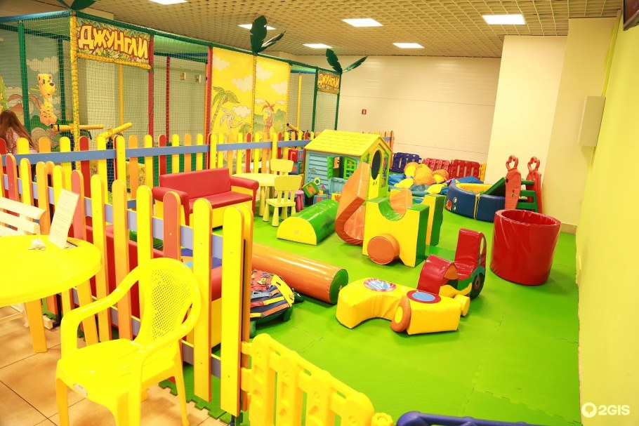 Детская площадка в кафе
