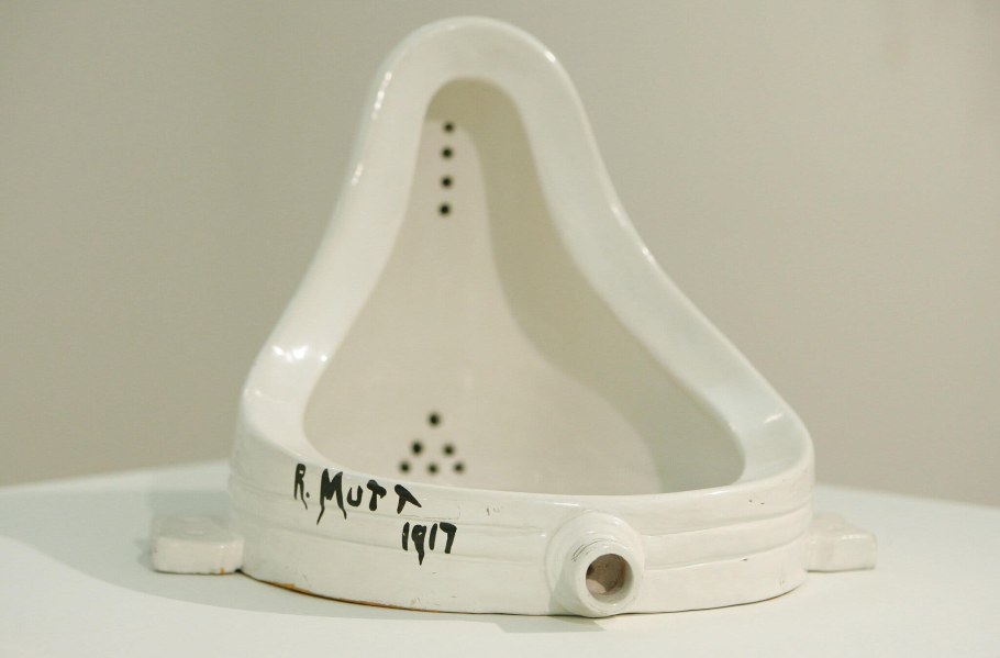 Марсел Дюшан писсуар «фонтан» (1918),