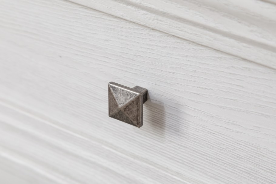 Paola ясень Анкор светлый