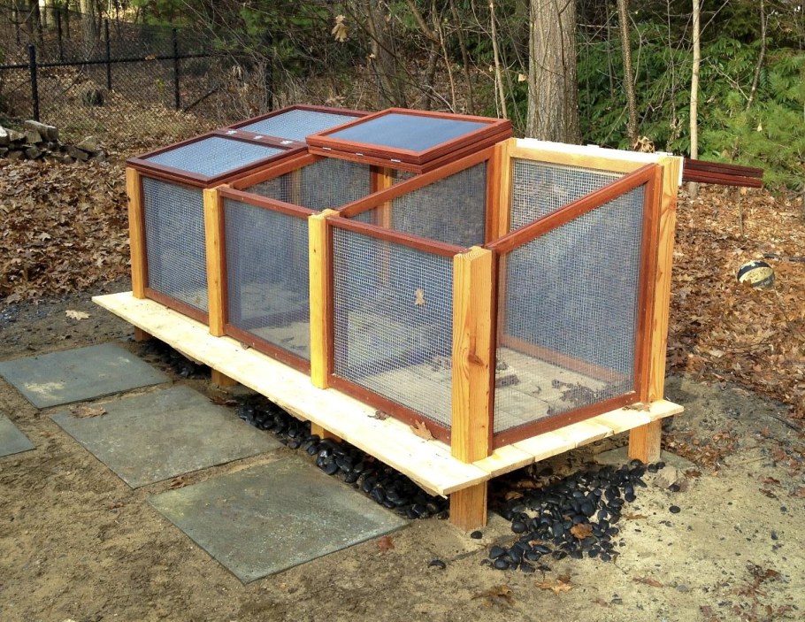 Компостная яма трехсекционная