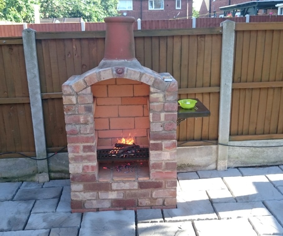Кирпичный мангал