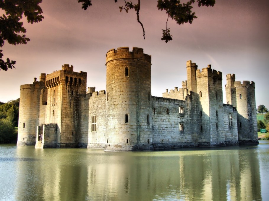 Западный фасад собора в Питерборо