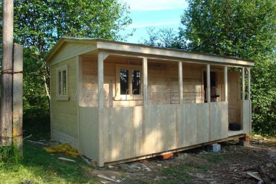 Тини Хаус с террасой