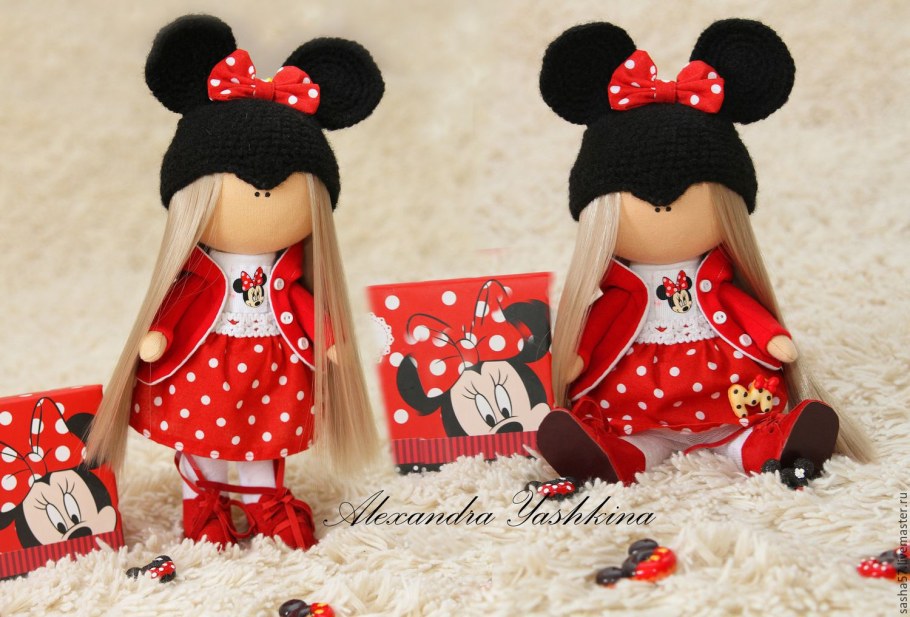 Кукла большеголовка Микки Маус