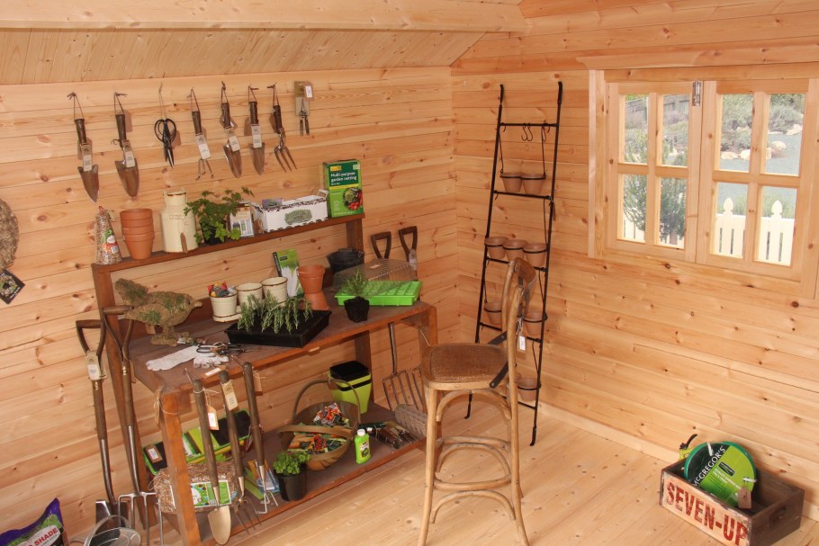 Обустройство сарая на даче