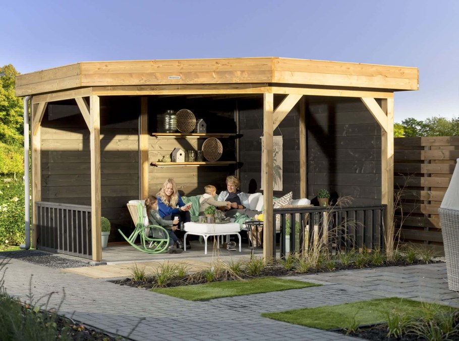 Угловая беседка