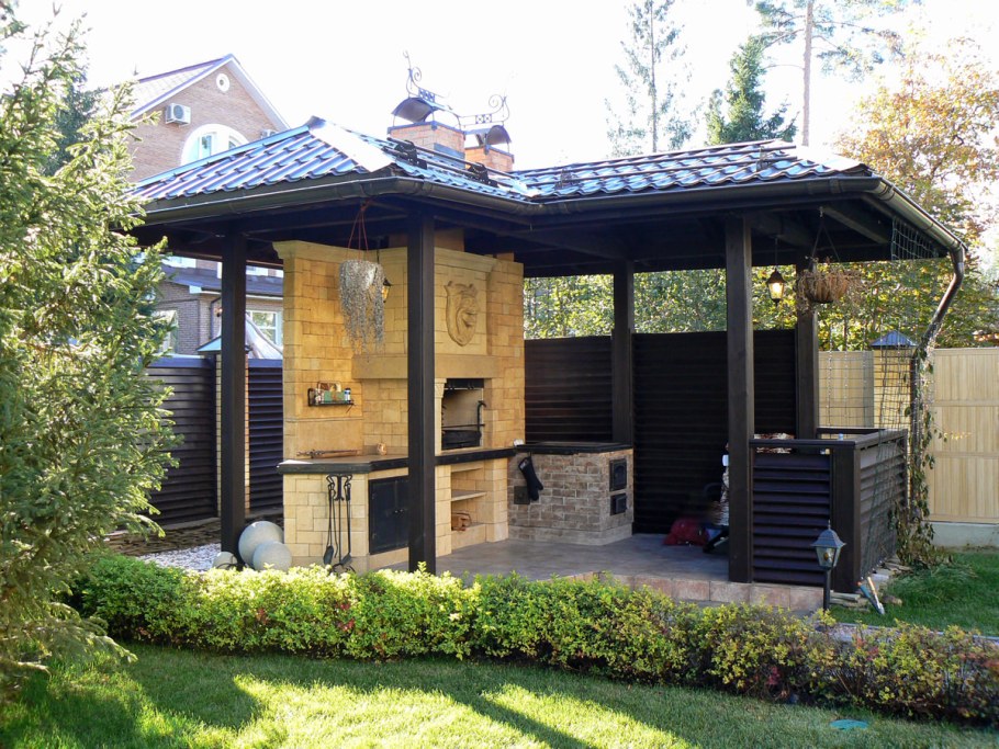 Веранда патио с перголой