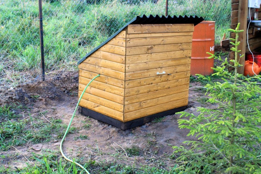 Будка для скважины