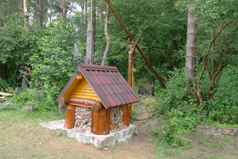 Красивый колодец