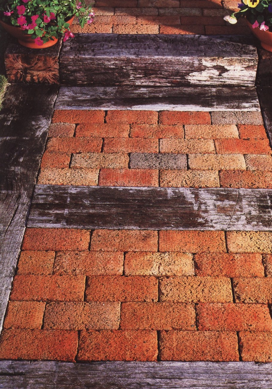 Дорожки в саду из кирпича