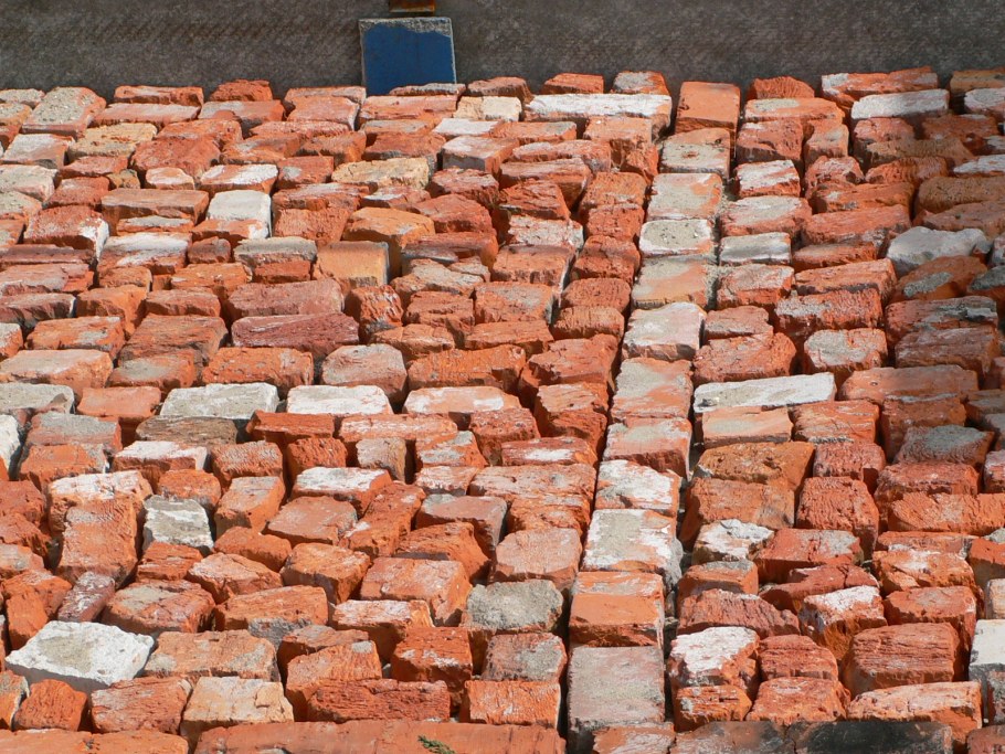 Садовые дорожки из силикатного кирпича